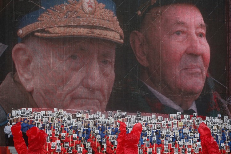 Historyczna parada w Moskwie. Rosjanie świętują 73. rocznicę bitwy o Moskwę