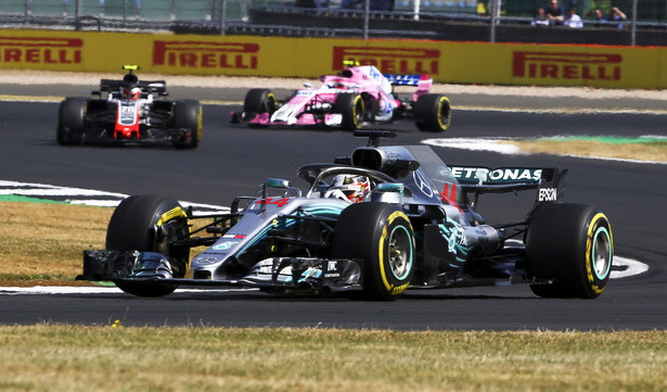 Hamilton i Vettel najszybsi na treningach na Silverstone