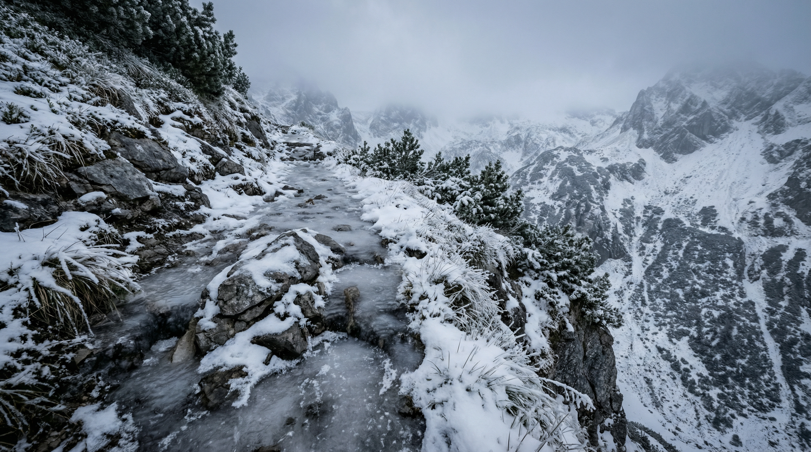 Tödlicher Wanderunfall am Neujahrstag: 60-Jähriger stürzt in Oberstdorf ab
