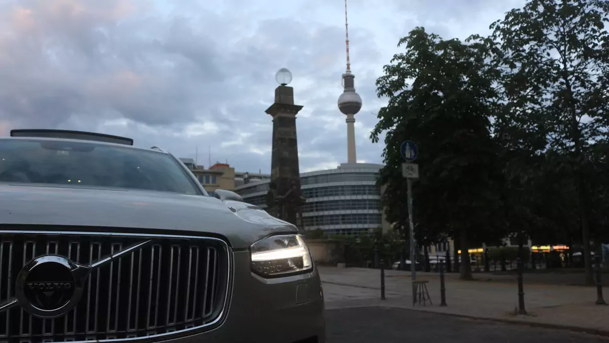 Volvo XC90 D5 w Berlinie