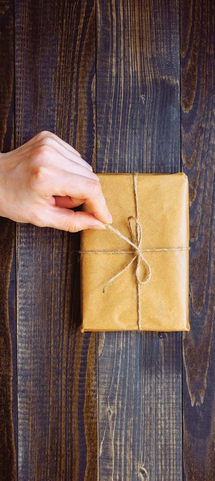 Unpacking, unboxing, unwrapping, czyli jak zarobić wielkie pieniądze na otwieraniu pudełek