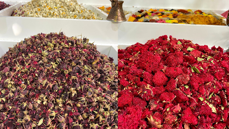 Susz z kwiatów, herbaty oraz przyprawy – tym stoi turecki bazar. 