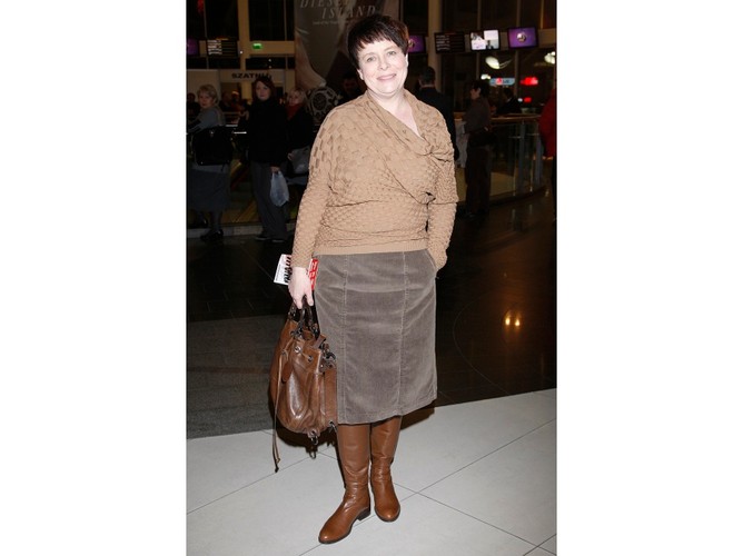 Ilona Łepkowska w luźnej stylizacji na premierze filmu 'Sztos 2'.