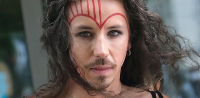 Michał Szpak nie przebiera w słowach, mówiąc o Kościele i katolikach. "To przypomina chorobę psychiczną"