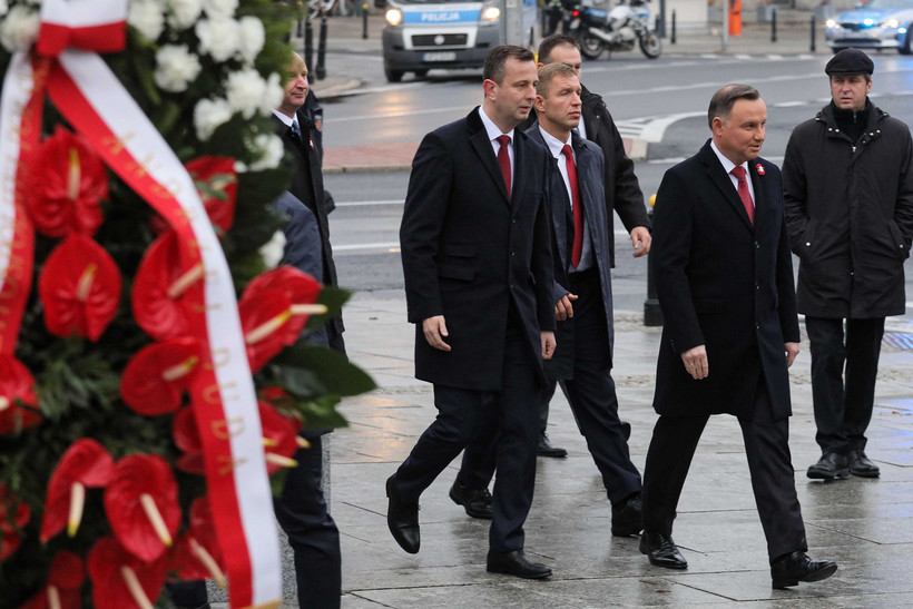 Jesteśmy krajem dużo bezpieczniejszym, niż byliśmy w 2014 czy w 2015 r. – powiedział w radiowej Jedynce prezydent Andrzej Duda. Podsumował, że współpraca militarna Polski z USA się zwiększa. Mówił też o tym, że dobrze układa się współpraca sąsiedzka Polski i Litwy.
