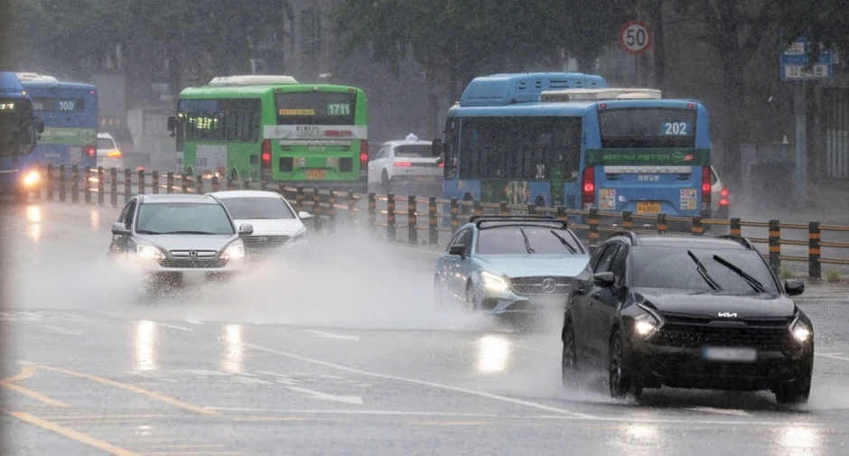 Jake padavine u Seulu, Južna Koreja, 2. jula
