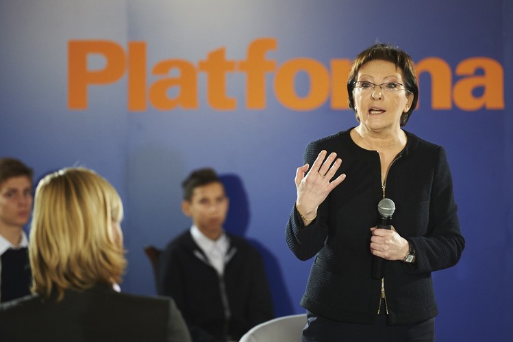 Spotkanie w Pasłęku. Premier Ewa Kopacz jeździ po Polsce