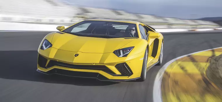 Lamborghini Aventador S: bardziej skrętne Lambo