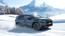 nowy suv suzuki wjeżdża do polski. ma silnik 2.5 i spala 5,8 litra na 100 km