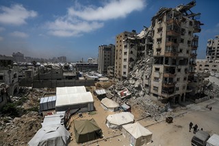 AP: izraelska armia systematycznie wykorzystuje palestyńskich cywilów jako żywe tarcze