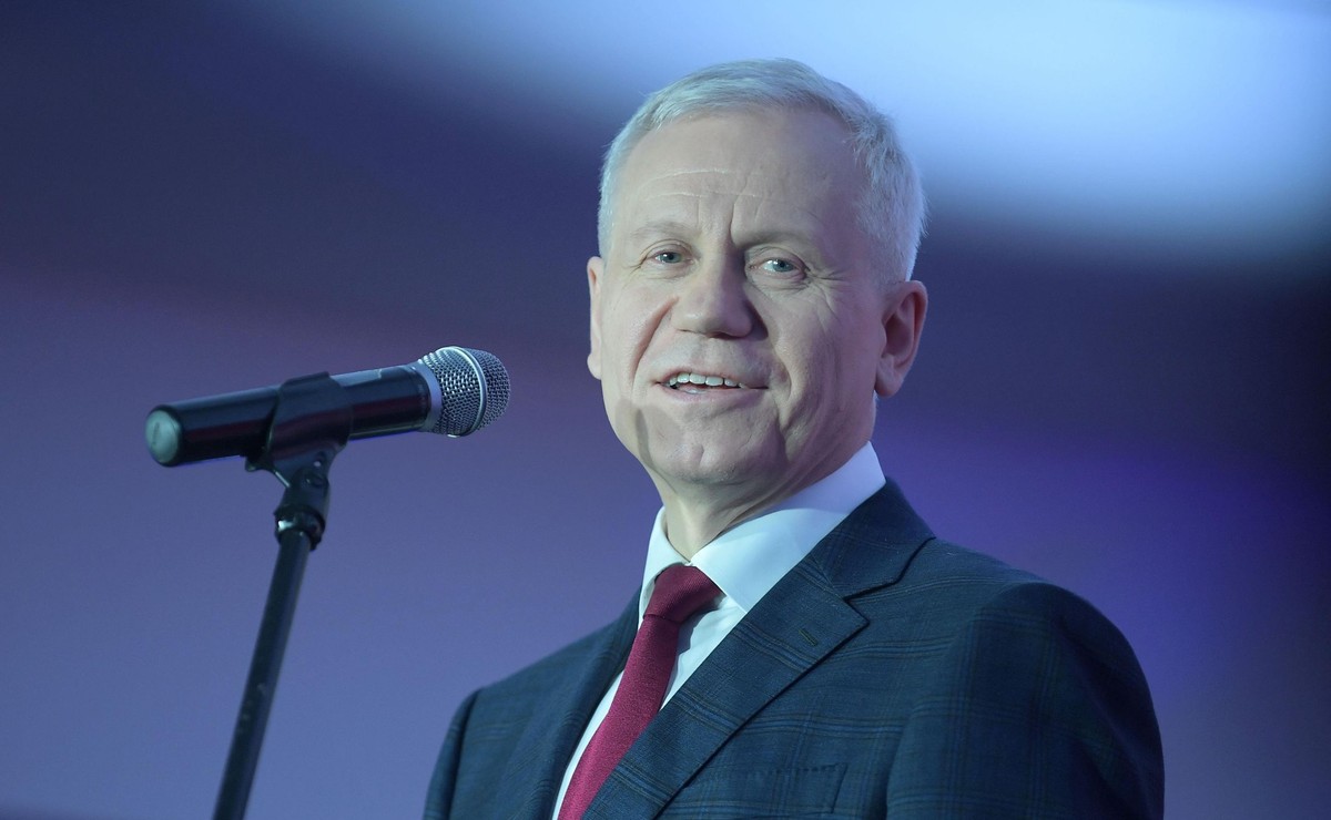 Nowe, prawicowe ugrupowanie skarży się na Marka Jurka.  "Podbiera nam ludzi i rozbija partię"