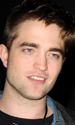 35548_robert-pattinson-300-d0002DCA02bb7d5fc4abc