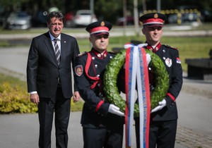 Polaganje venaca Dan policije 