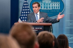 Dotąd USA wstrzymywały się z tym krokiem. Teraz wyczarterowano samoloty...