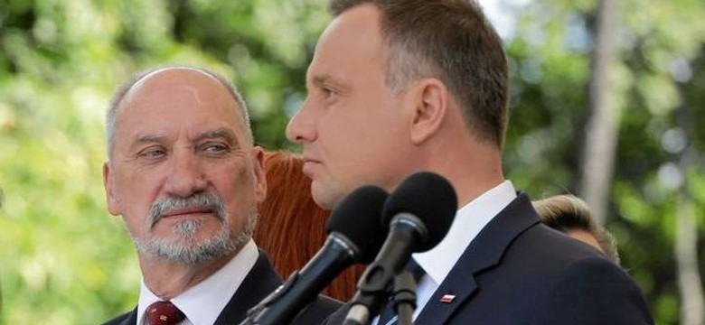 Macierewicz ostro skrytykował prezydenta Dudę. Padły słowa o "grubej kresce"