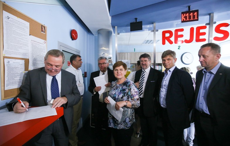 Beata Szydło oddaje krew