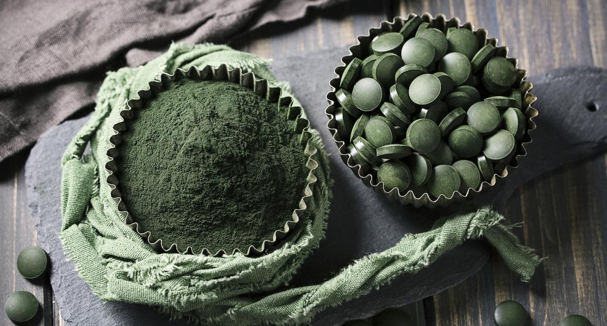 Chlorella - właściwości, dawkowanie, możliwe skutki uboczne