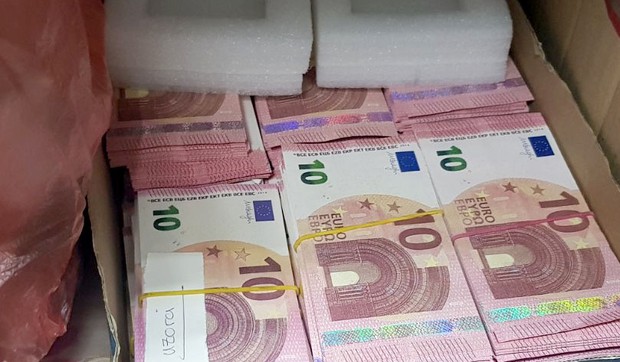 Oprema za proizvodnju falsifikovanih novčanica