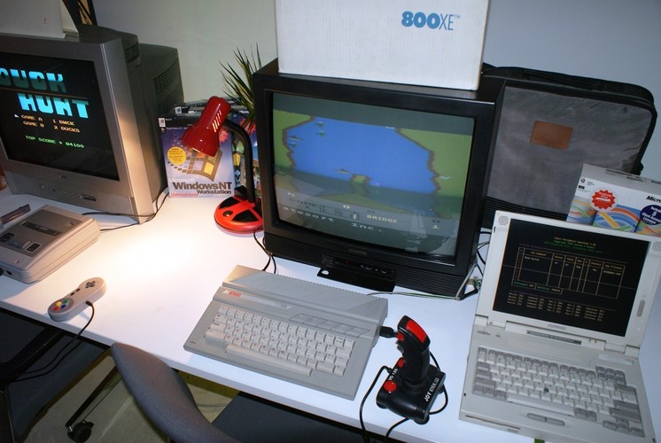 Atari 800XE i 