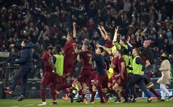 Liga włoska: Czyste konto Szczęsnego w derbach Rzymu. Dwa błędy i trzy puszczone gole Skorupskiego