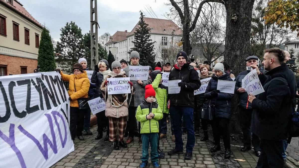 Kolejny protest. ws. odwołania abp Głódzia. Wierni jadą do nuncjusza apostolskiego