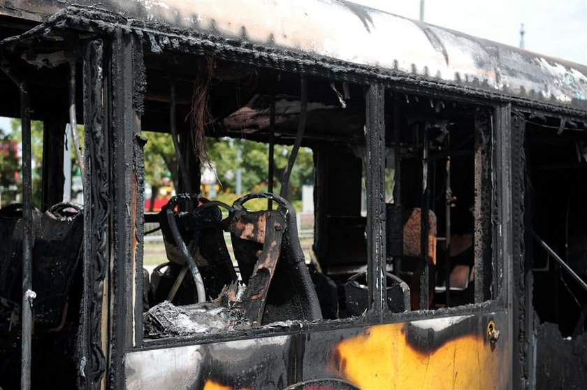 Panika! Na Okęciu spłonął autobus!