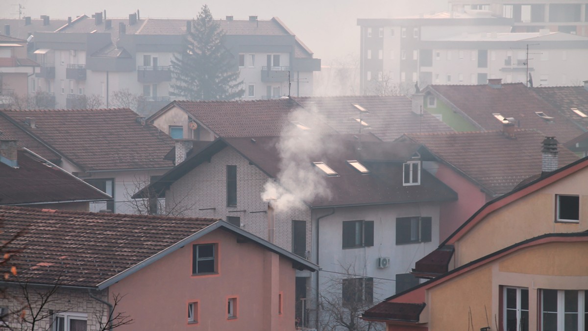 "Na straży czystego powietrza" – to tytuł miniserialu o pracy katowickich strażników miejskich walczących z niską emisja. Seria zrealizowana została w trakcie prawdziwych interwencji. Produkcja jest już dostępna w całości w internecie.