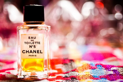 Sądziliście, że Chanel N°5 dużo kosztują? W perfumeriach są droższe flakoniki