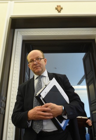 Podwyżki dla pielęgniarek pod lupą ministra zdrowia:. 'Nie zadawalają nikogo'