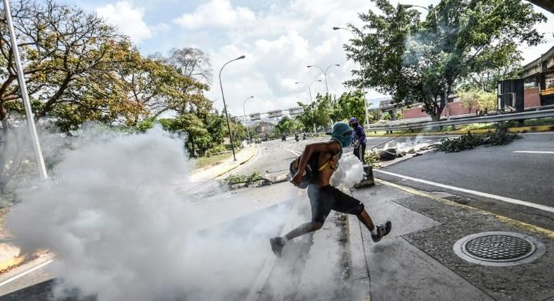As Venezuela's protests grow deadly, volunteers have stepped in to care for the injured