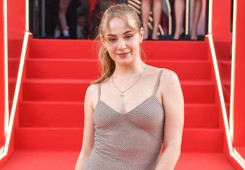 Wiktoria Gąsiewska nieźle zaszalała. Od tego dekoltu trudno oderwać wzrok [FOTO]