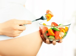 Zbilansowana dieta przyszłej mamy, czyli od teorii do praktyki