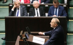 Schetyna w wywiadzie dla DGP: Mnie nie interesuje, co Kaczyński sądzi. Ważne co robi