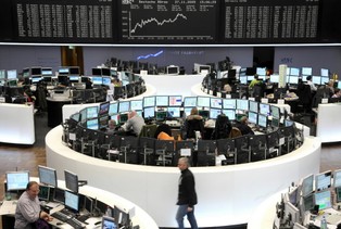 Jaśniejsze prognozy dla Europy zaciemniają chmury