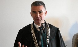 Prezes Adwokatury zaapelował do prezydenta o zawetowanie ustawy medialnej