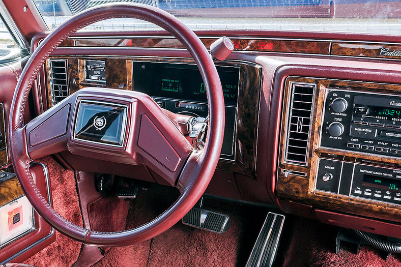 Cadillac Brougham 