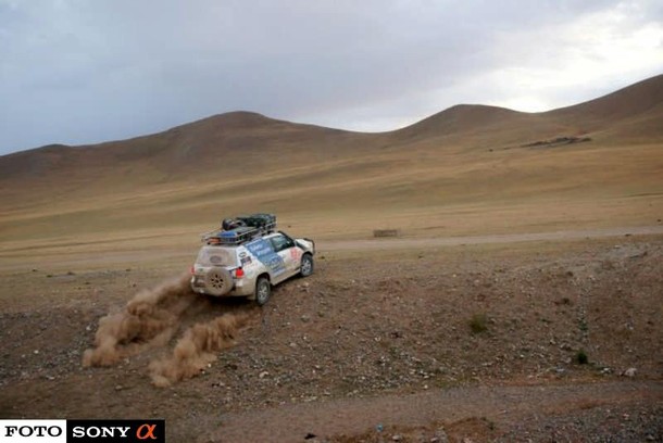 CAMPUS SYBERIA-MONGOLIA EXPEDITION 2009 15.09_TOYOTA NA STEPIE