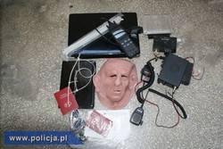 Uważaj na życie! Złodzieje mają niebezpieczny sposób na kradzież samochodów