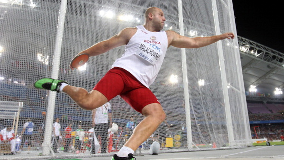 - Ale się cieszyłem! Dzięki Tomkowi będę na maksa nabuzowany. Już jestem - mówi Piotr Małachowski zapytany przez Rafała Kazimierczaka z "Przeglądu Sportowego" o to, jak zareagował na złoty medal jego kolegi Tomasza Majewskiego. Nasz dyskobol rywalizację w Londynie zaczyna poniedziałkowymi eliminacjami.