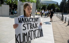 'Inga na ministra środowiska'. Protest 13-latki wsparli Adamowicz, Dulkiewicz, Thun i Bodnar