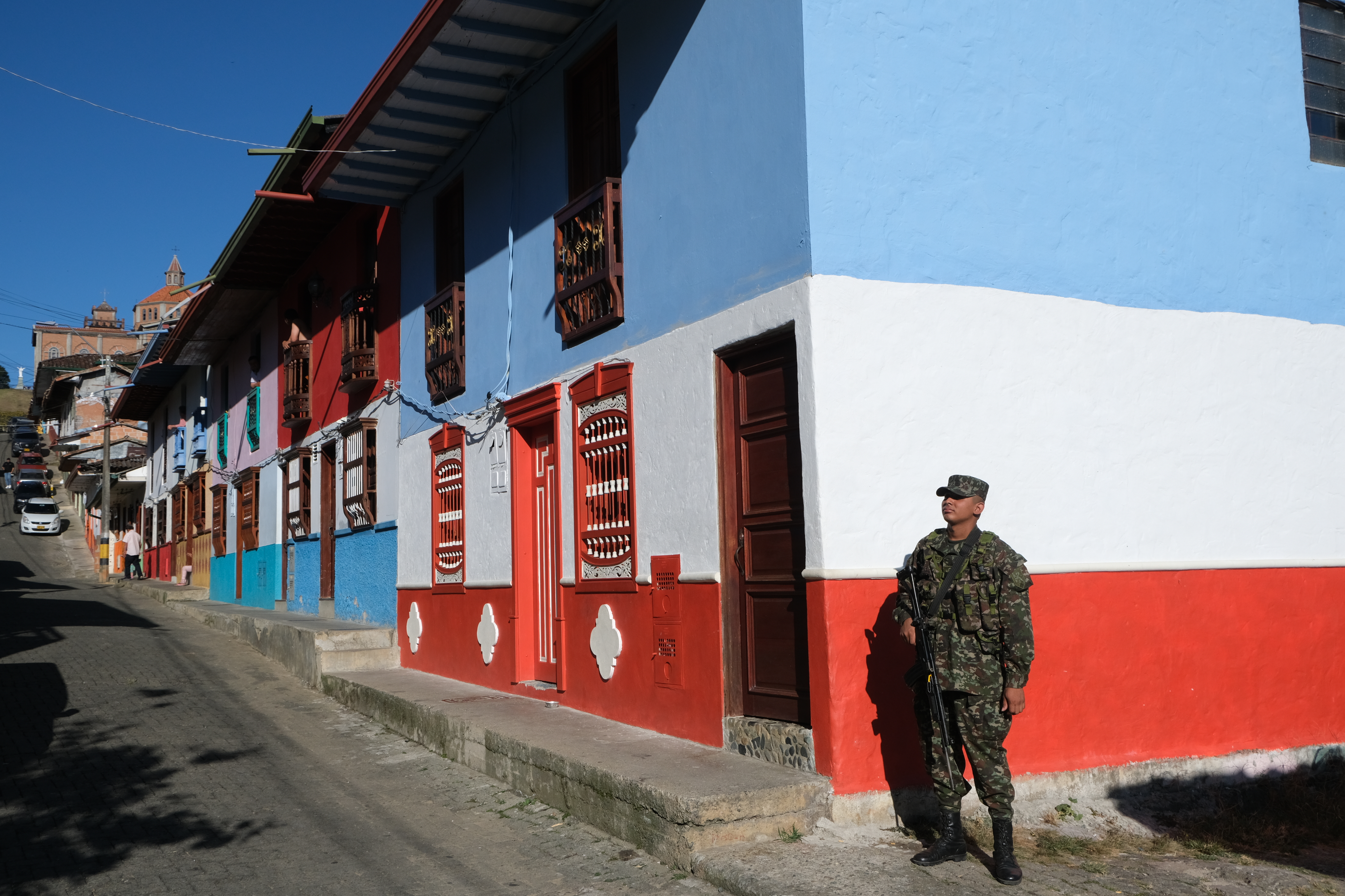Colombia: Soldado muerto en ataque con burro bomba del ELN