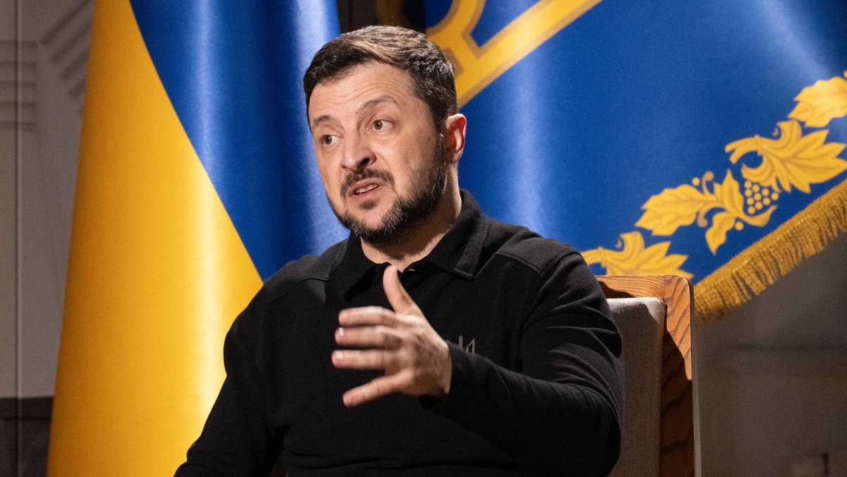 Poseł PiS krytykuje prezydenta Zełenskiego, wskazując na potrzebę lepszego przygotowania Ukrainy do integracji z UE i NATO [Źródło: Onet]