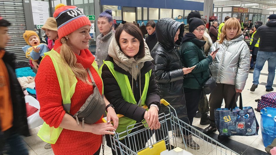 Marta i Magda w Hali Kijowskiej