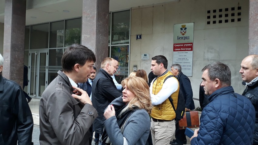 Deo opozicije ne prisustvuje sednici