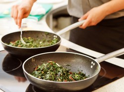 Anchois, szpinak, ser kozi... posmakują ci dopiero w odpowiednim wieku