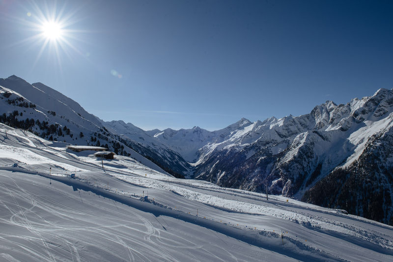 Early Morning Skiing im Zillertal