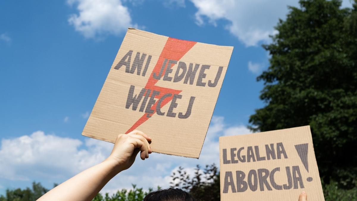 Aborcja w Sejmie. Projekty KO, Trzeciej Drogi i Lewicy gotowe do czytania