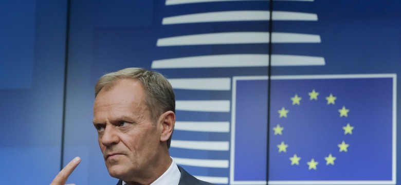 Tusk: Wyprowadzają Polskę z UE... Mazurek: Żałosne konwulsje lipnego moralisty