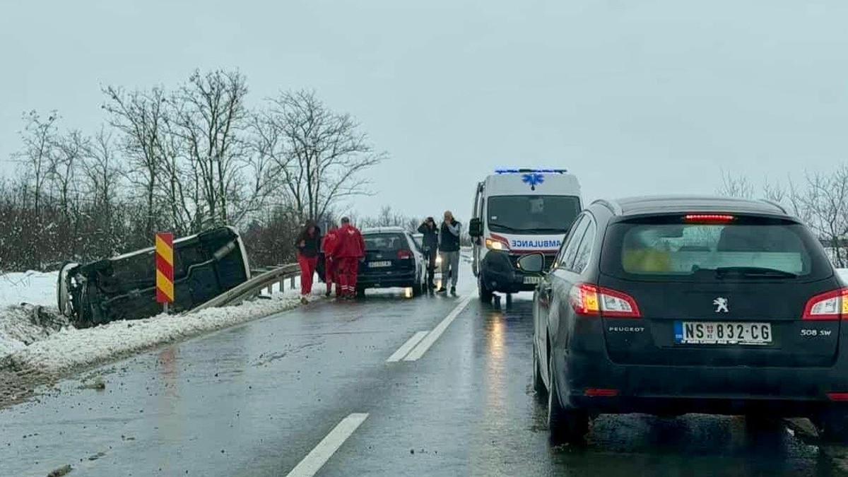 Saobraćajna nesreća na putu Temerin-Bečmen