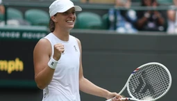 Iga Świątek w finale Wimbledonu! Belinda Bencic zmieciona z kortu